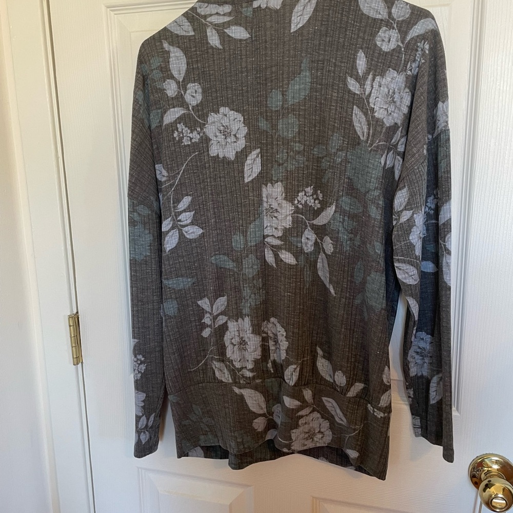 Long sleeved blouse